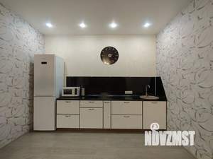 1-к квартира, посуточно, 50м2, 1/2 этаж