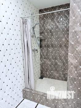 1-к квартира, посуточно, 48м2, 1/2 этаж