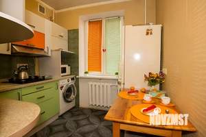 2-к квартира, посуточно, 44м2, 2/4 этаж