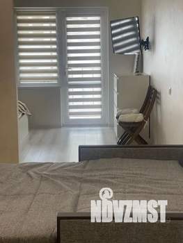 Студия квартира, посуточно, 35м2, 2/2 этаж