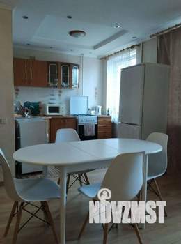 1-к квартира, посуточно, 61м2, 1/1 этаж