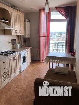 1-к квартира, посуточно, 39м2, 9/10 этаж