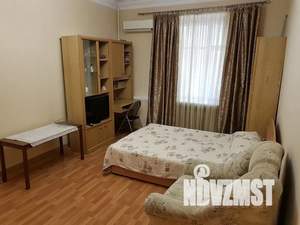 1-к квартира, посуточно, 38м2, 1/3 этаж
