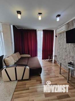 1-к квартира, посуточно, 44м2, 2/10 этаж