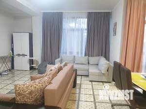 Студия квартира, посуточно, 53м2, 1/3 этаж