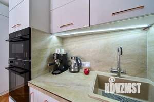 Студия квартира, посуточно, 32м2, 10/10 этаж