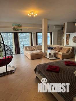 Студия квартира, посуточно, 60м2, 3/3 этаж