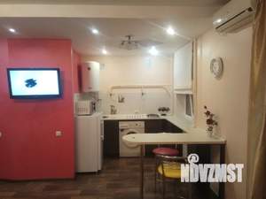 Студия квартира, посуточно, 30м2, 2/5 этаж