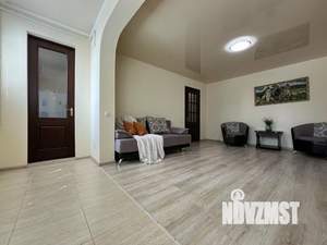 2-к квартира, посуточно, 50м2, 1/1 этаж