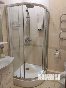 Студия квартира, посуточно, 40м2, 4/5 этаж