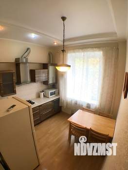 2-к квартира, посуточно, 60м2, 3/3 этаж