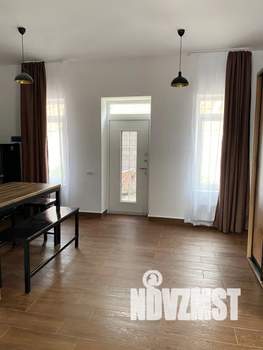 Студия квартира, посуточно, 40м2, 1/2 этаж