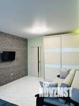 1-к квартира, посуточно, 44м2, 5/7 этаж