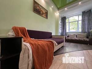 Студия квартира, посуточно, 40м2, 1/5 этаж