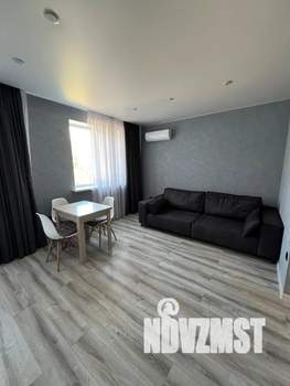 Студия квартира, посуточно, 30м2, 1/3 этаж