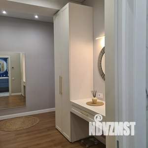 Студия квартира, посуточно, 52м2, 2/10 этаж