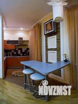 Студия квартира, посуточно, 35м2, 2/3 этаж