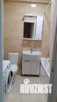 1-к квартира, посуточно, 42м2, 8/10 этаж