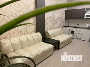 Студия квартира, посуточно, 40м2, 7/13 этаж