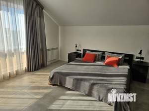 Студия квартира, посуточно, 72м2, 3/3 этаж