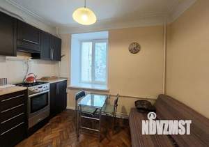 1-к квартира, посуточно, 38м2, 2/4 этаж