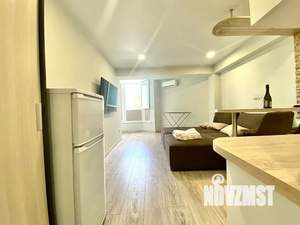Студия квартира, посуточно, 28м2, 1/4 этаж