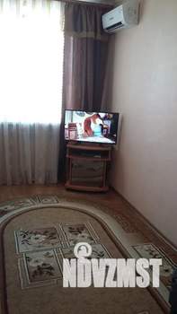 1-к квартира, посуточно, 40м2, 3/5 этаж