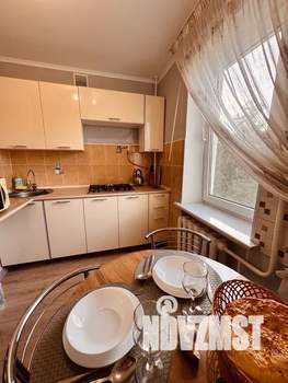 3-к квартира, посуточно, 65м2, 2/5 этаж