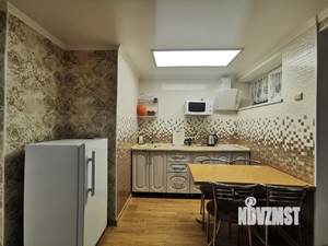 Студия квартира, посуточно, 30м2, 1/3 этаж