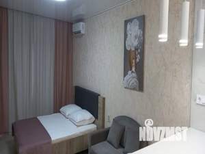 Студия квартира, посуточно, 33м2, 1/5 этаж