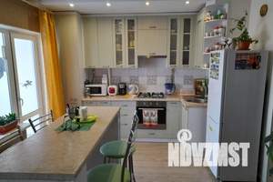 2-к квартира, посуточно, 70м2, 6/9 этаж