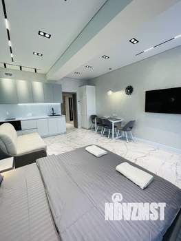 Студия квартира, посуточно, 42м2, 9/10 этаж