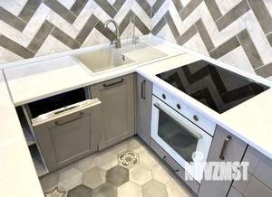 Студия квартира, посуточно, 35м2, 5/10 этаж