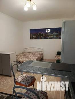 Студия квартира, посуточно, 27м2, 1/3 этаж