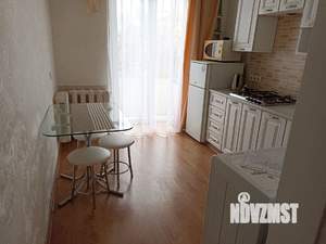 1-к квартира, посуточно, 37м2, 3/3 этаж