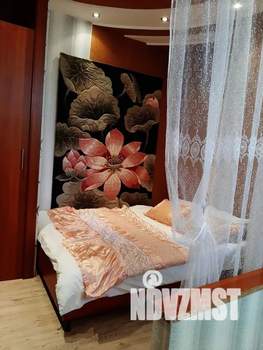 1-к квартира, посуточно, 30м2, 1/2 этаж