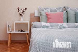 Студия квартира, посуточно, 35м2, 2/3 этаж