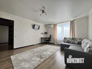 1-к квартира, посуточно, 44м2, 10/10 этаж