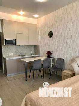 1-к квартира, посуточно, 40м2, 4/10 этаж
