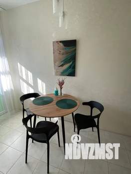 1-к квартира, посуточно, 37м2, 4/10 этаж