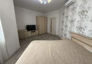 1-к квартира, на длительный срок, 56м2, 5/8 этаж