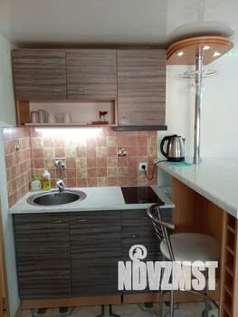 Студия квартира, посуточно, 28м2, 6/6 этаж