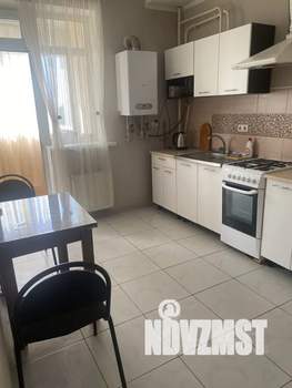 1-к квартира, посуточно, 39м2, 3/5 этаж