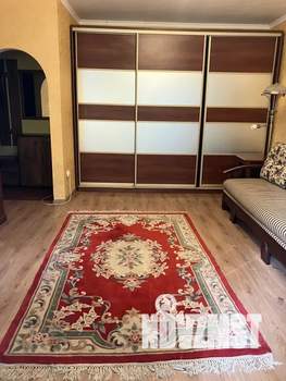 1-к квартира, посуточно, 40м2, 2/4 этаж