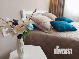 1-к квартира, посуточно, 37м2, 8/10 этаж