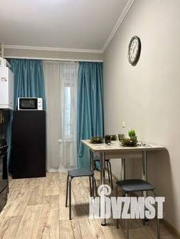 1-к квартира, посуточно, 39м2, 1/10 этаж