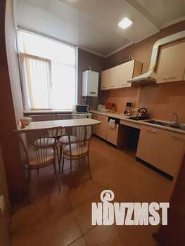 1-к квартира, посуточно, 37м2, 10/10 этаж