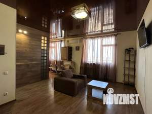 Студия квартира, посуточно, 42м2, 5/5 этаж