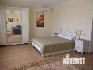 3-к квартира, посуточно, 150м2, 2/2 этаж