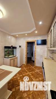 1-к квартира, посуточно, 60м2, 2/10 этаж